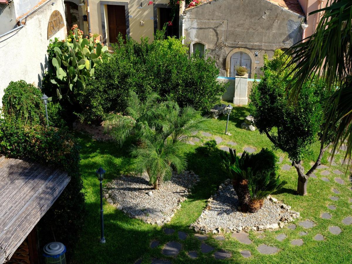 مبيت وإفطار ميلاتسو L'Antico Borgo المظهر الخارجي الصورة