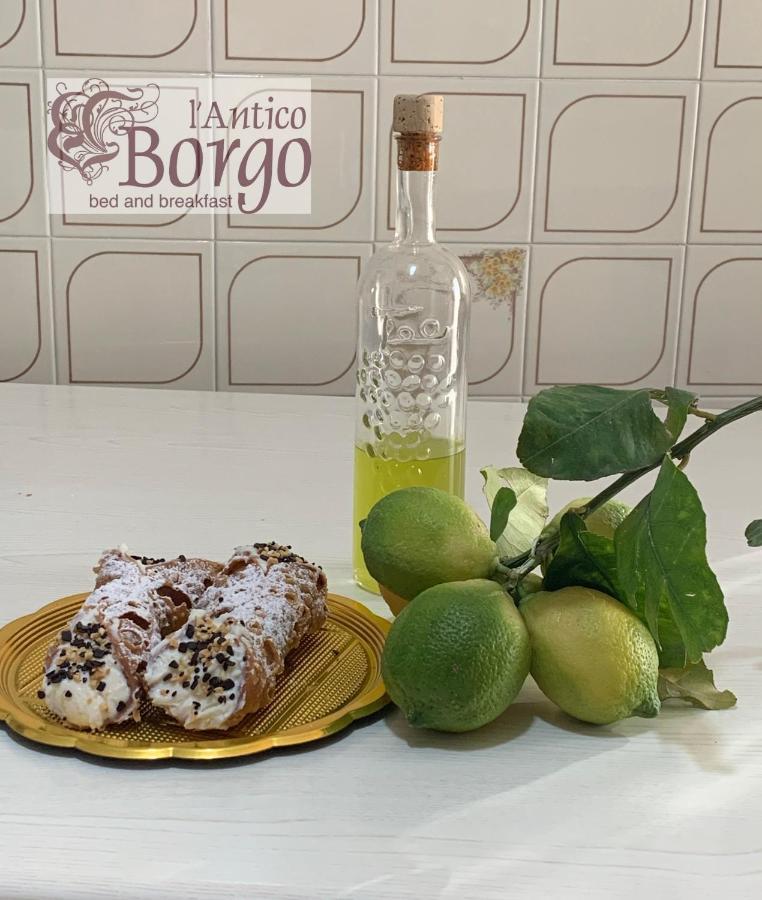 مبيت وإفطار ميلاتسو L'Antico Borgo المظهر الخارجي الصورة