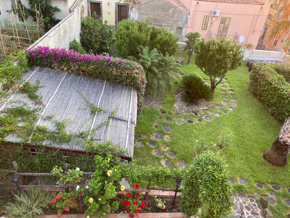 مبيت وإفطار ميلاتسو L'Antico Borgo المظهر الخارجي الصورة