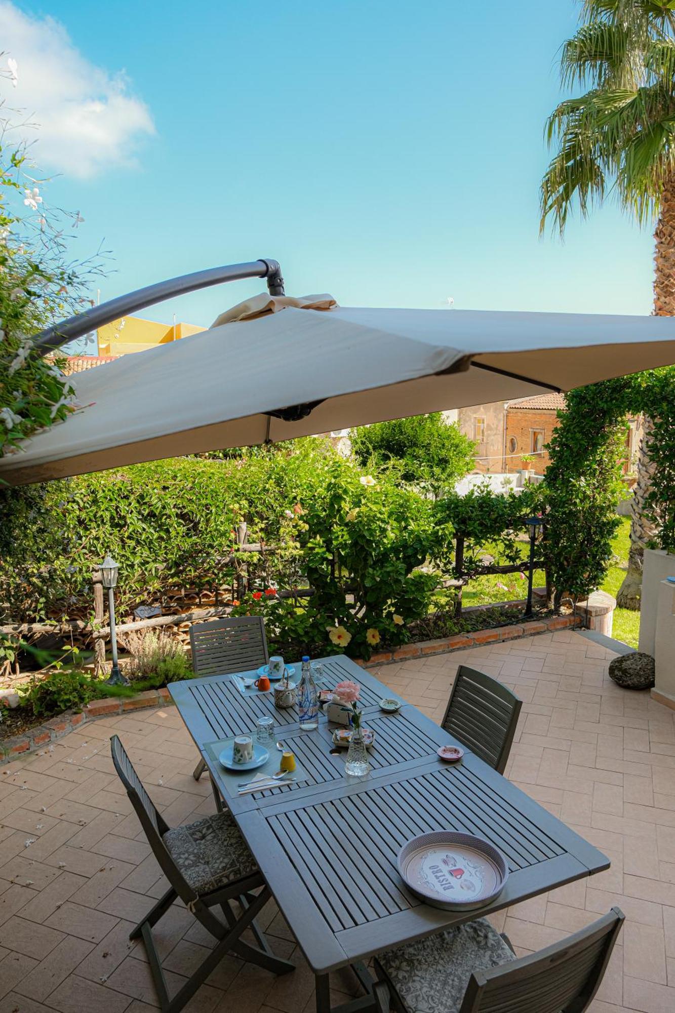 مبيت وإفطار ميلاتسو L'Antico Borgo المظهر الخارجي الصورة