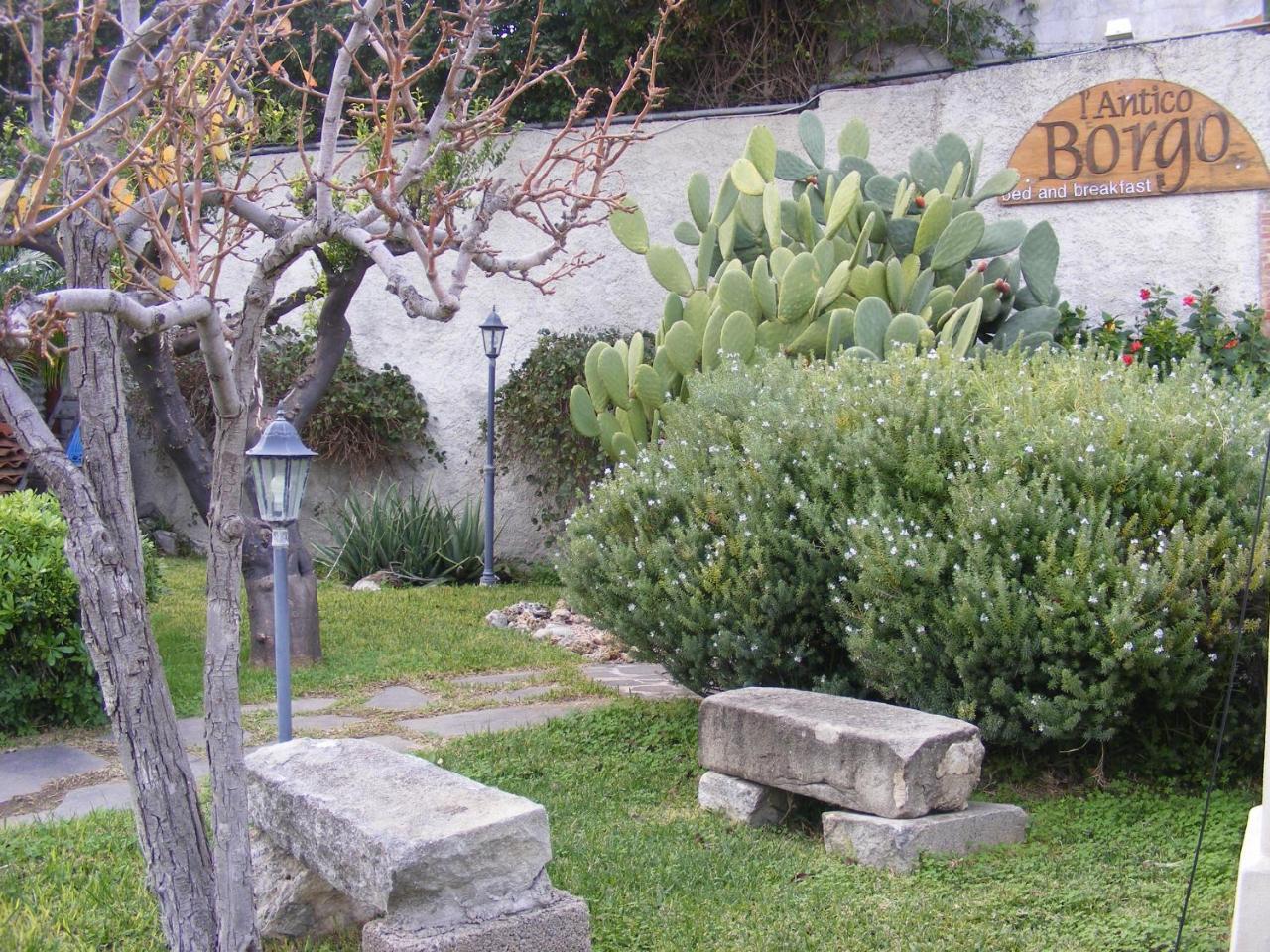 مبيت وإفطار ميلاتسو L'Antico Borgo المظهر الخارجي الصورة